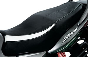 3-Step Adjustable Rear SuspensionThis special edition Activa comes with black chrome highlights, both on the front and on the logo carved on the side panels, projecting the premium essence of the scooter.